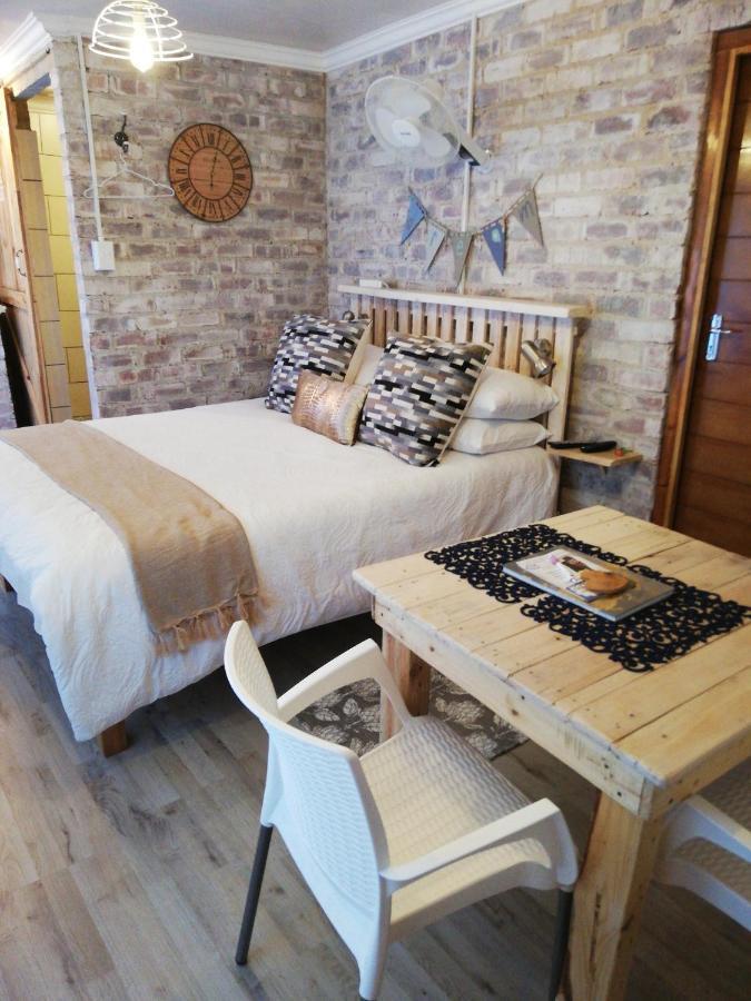 Pillow Place Parys Esterno foto